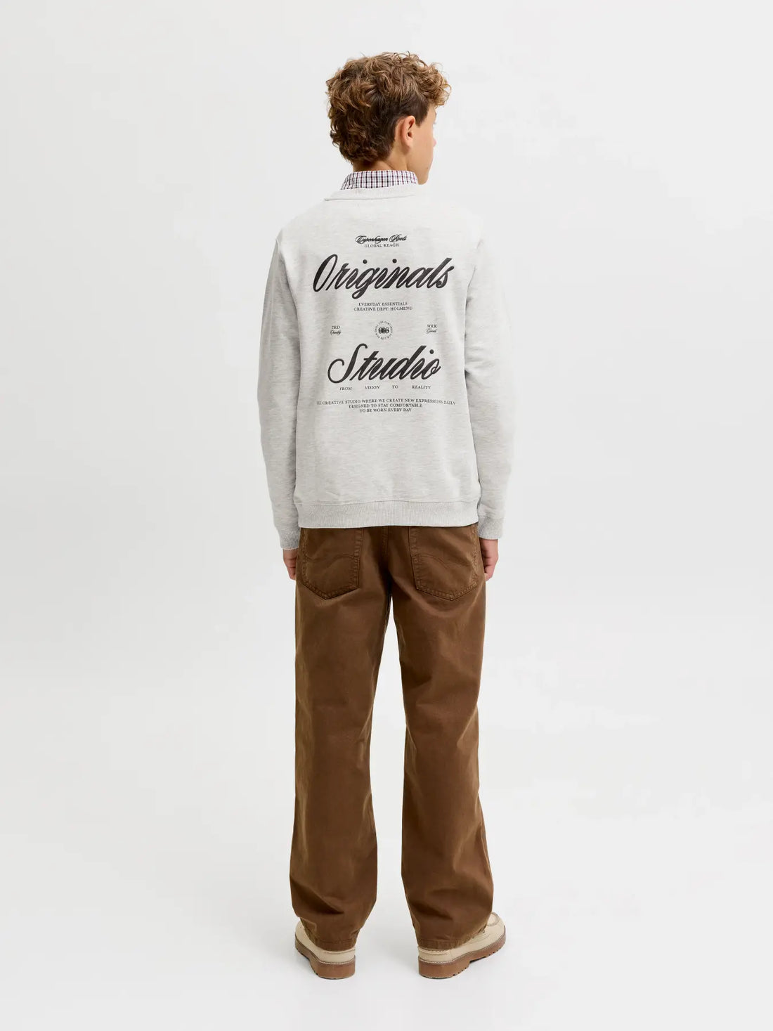 Sweatshirt