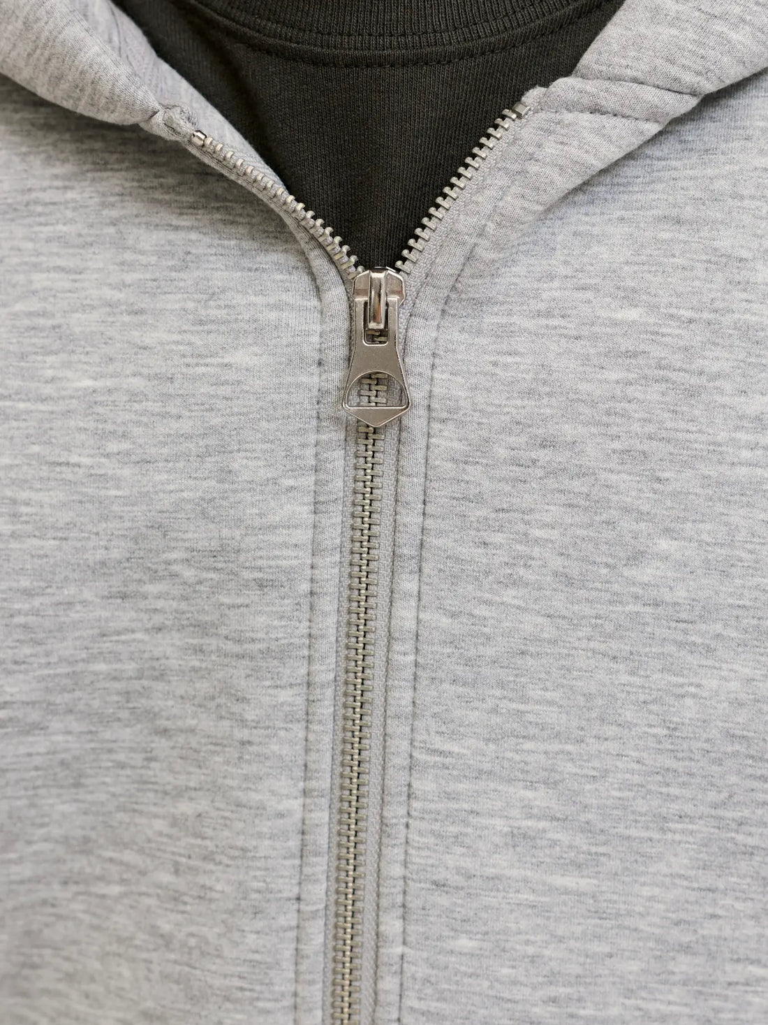 Cardigan zip