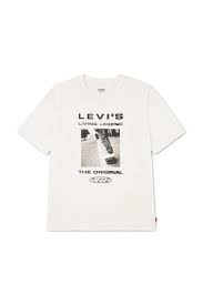 Levi's t-shirt