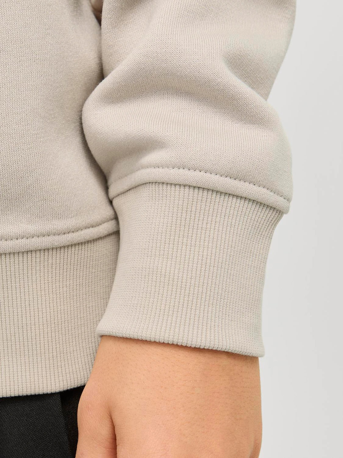 Sweatshirt shirt